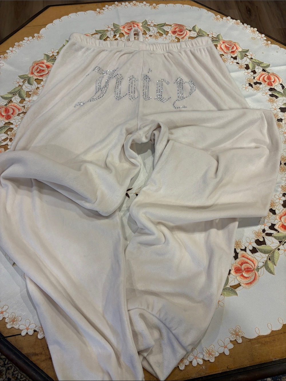 Juicy Couture Cream Velour Rhinestone Logo Lounge Pants